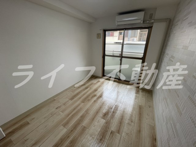 ポレール新石切の内装|明るい色調の室内です