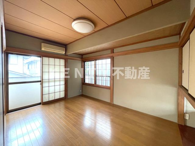 【居間・リビング】 | 山王1丁目戸建て | ゆったりとしたリビングです