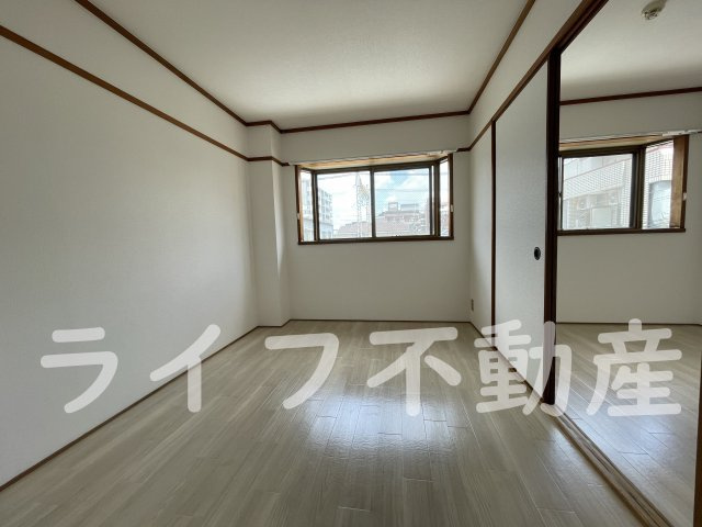 八戸ノ里プラザの洋室|広々とした洋室です