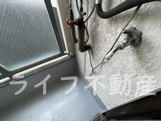 八戸ノ里プラザのその他|外からの目が気にならないバルコニーで洗濯物が干せます