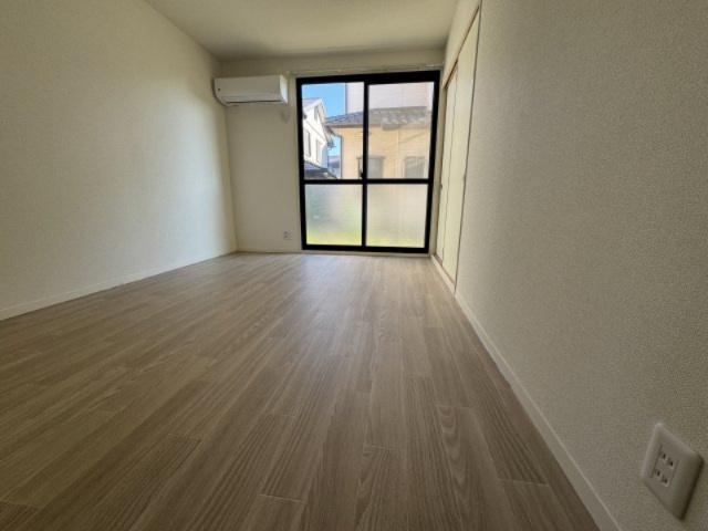 サニーコートBの洋室|※別部屋同間取りのお写真となります。参考にご覧くださいませ。