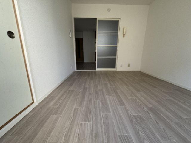サニーコートBの洋室|※別部屋同間取りのお写真となります。参考にご覧くださいませ。