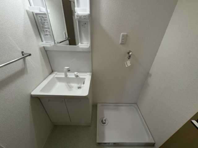 サニーコートBの洗面所|※別部屋同間取りのお写真となります。参考にご覧くださいませ。