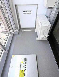 【バルコニー】