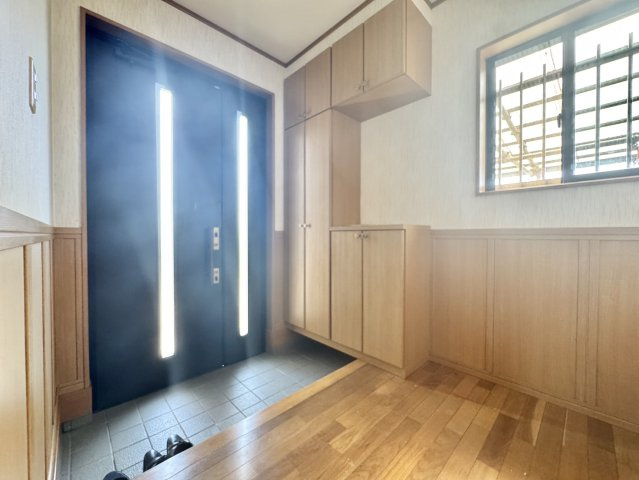 水戸市鯉淵町中古戸建の玄関