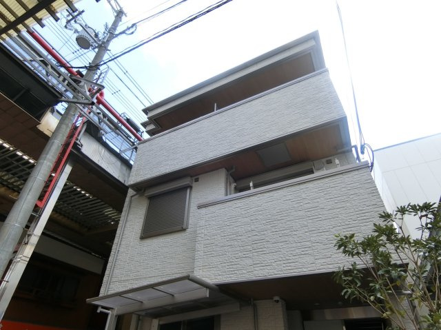 シャーメゾン別院の外観