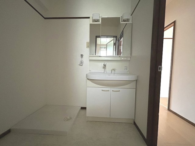 千頭マンションの独立洗面台