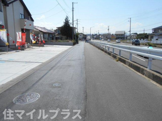 【前面道路含む現地写真】 | 郡山市富久山町福原新築一戸建て4棟 | 前面道路含む現地写真です