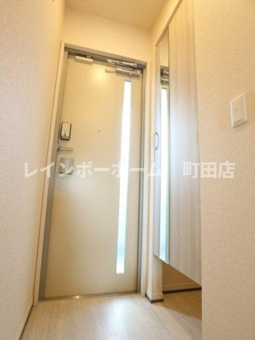 プルミエール※初期費用分割あと払いサービス利用可能物件の玄関