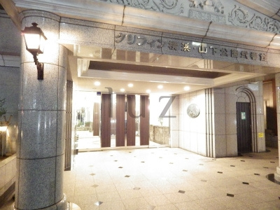 グリフィン横浜山下公園弐番館のエントランス