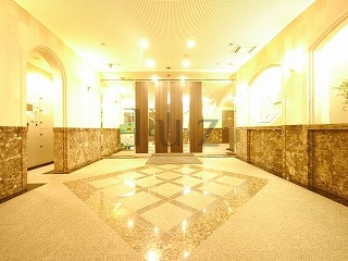 グリフィン横浜山下公園弐番館のエントランス