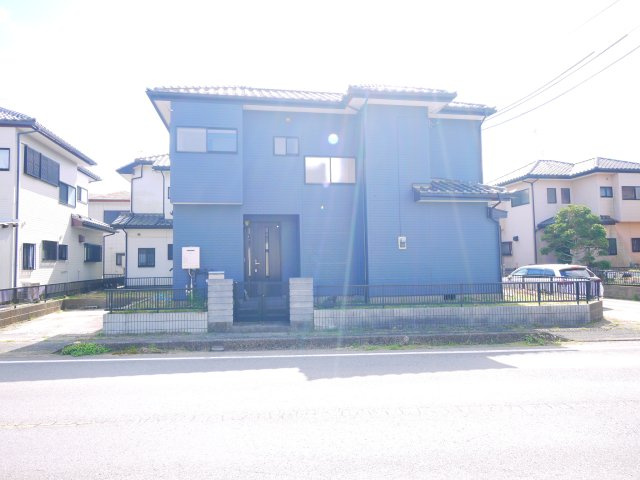 山武市井之内　中古戸建の外観|令和5年外壁リフォーム済み システムキッチン 2階にもトイレ山武市立緑海小学校徒歩約14分