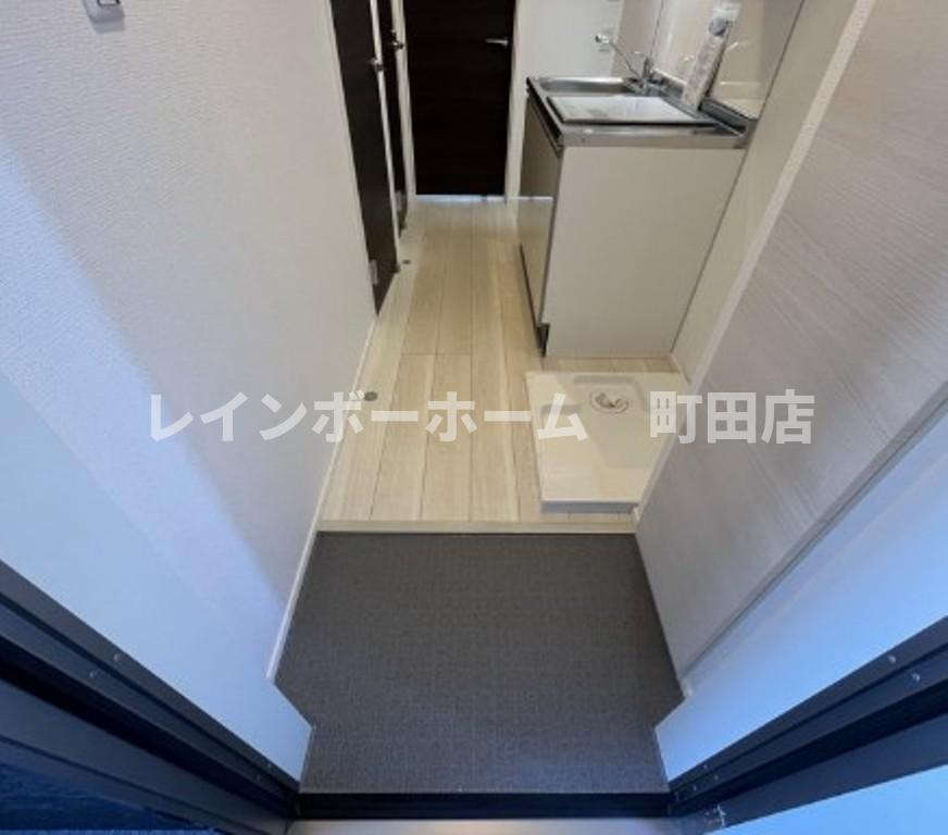 カインドネス本厚木North※初期費用分割あと払いサービス利用可能物件の玄関
