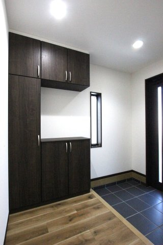 陸田宮前１－１３－３ＫＯＤＡＴＥＸＰＧ－Ｂの玄関