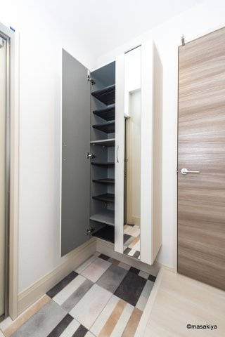 エスポワール栗田の玄関