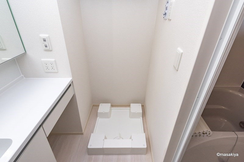エスポワール栗田の洗面所|室内洗濯機置き場