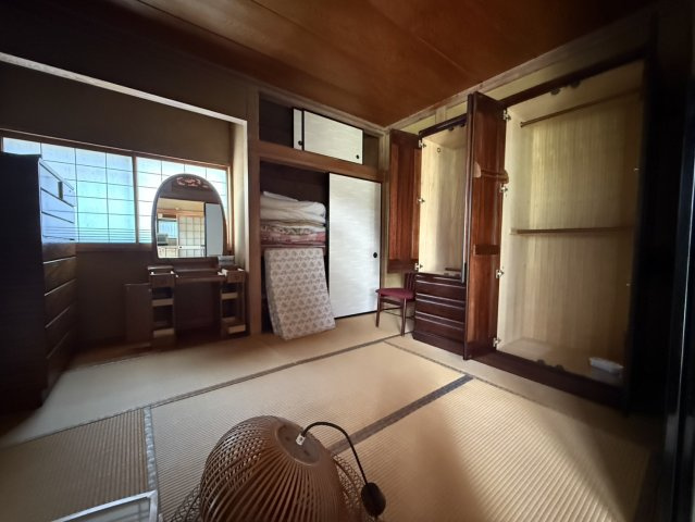 外壁、屋根塗装歴有り♪小山市の大切に維持管理された住まい＆駐車2台可の和室|フローリングだけでなく、和室もあります