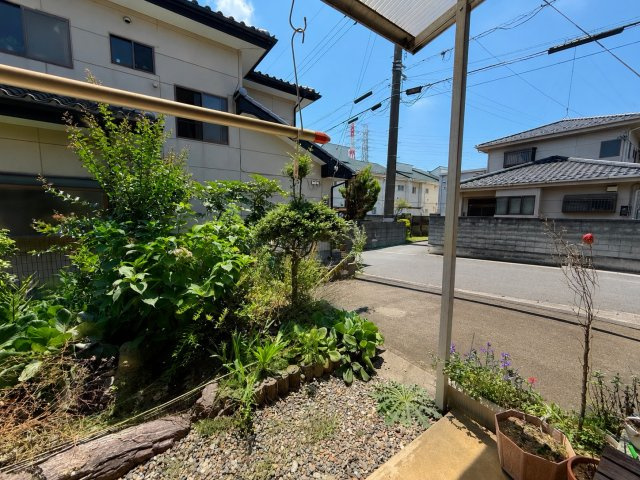 外壁、屋根塗装歴有り♪小山市の大切に維持管理された住まい＆駐車2台可の駐車場|2台駐車可♪車をお持ちの方に嬉しい駐車場付きの物件です