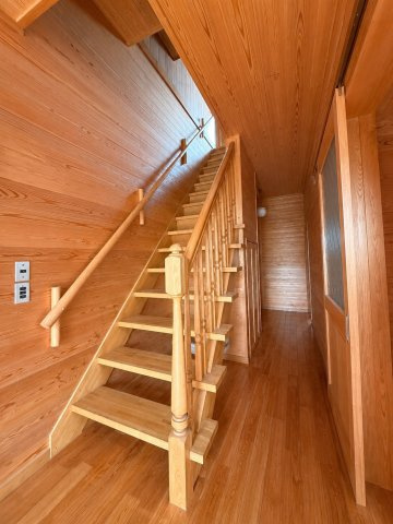 外壁、屋根塗装歴有り♪小山市の大切に維持管理された住まい＆駐車2台可の内装|内装は落ち着いています