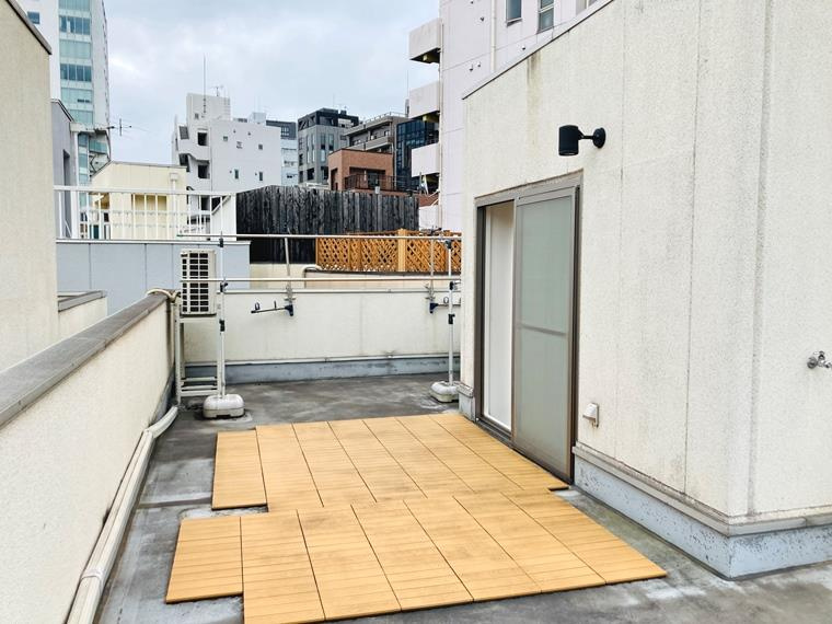 恵比寿戸建のバルコニー
