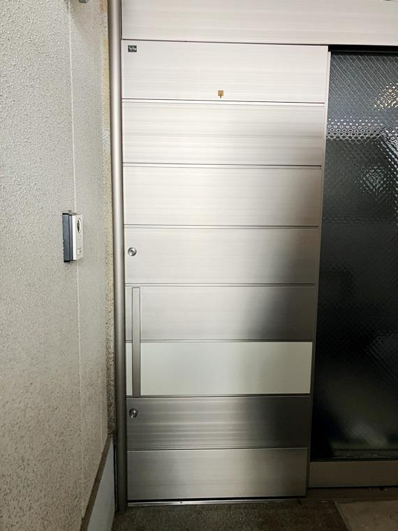 恵比寿戸建のエントランス