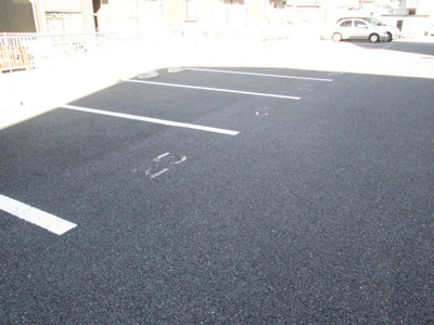 駐車場も広々♪※要空き確認