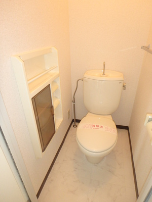 トイレットペーパーが沢山収納できるトイレ♪