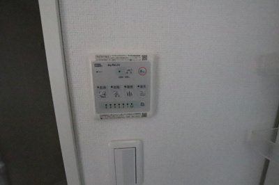 ★湿気の多い時期でも快適な浴室乾燥★