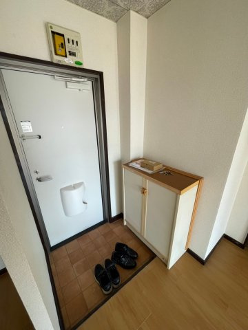 エルディム宮代Aの玄関