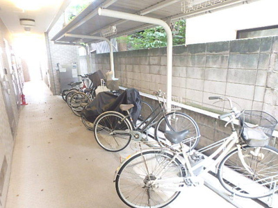 屋根付き駐輪場