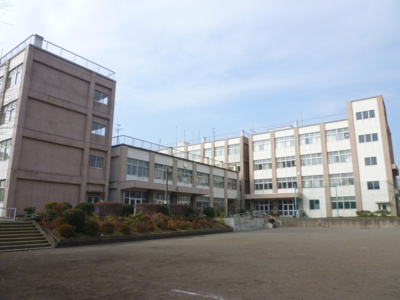 大和市立鶴間中学校まで450ｍ