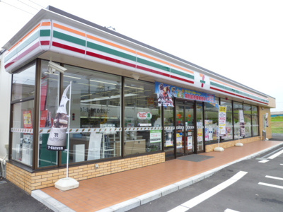 セブン-イレブン 綾瀬早川城山店まで110ｍ