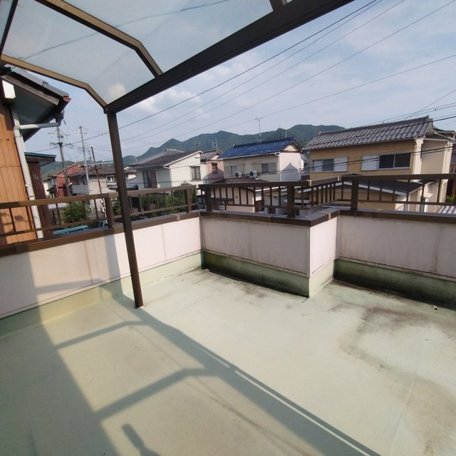 岐阜市粟野西１丁目の一戸建てのバルコニー
