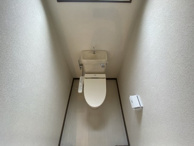 鹿子前住宅のトイレ