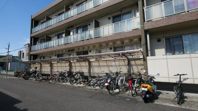 ＣＯＣＯＯＮ４１の駐車場