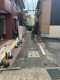 【前面道路含む現地写真】