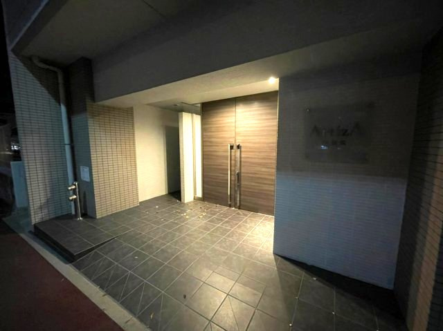 ArtizA東別院　名古屋市賃貸　仲介手数料無料のエントランス