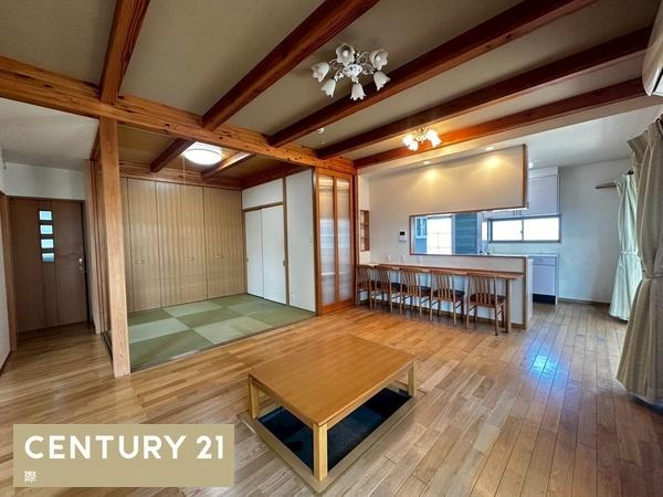 和歌山市和田　中古戸建の居間・リビング