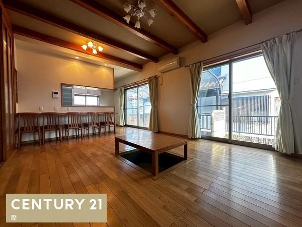 和歌山市和田　中古戸建の居間・リビング