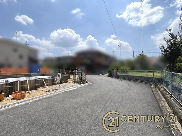 生駒郡三郷町美松ケ丘西２丁目 ／新築一戸建の前面道路含む現地写真|■現地撮影写真■落ち着いた雰囲気の閑静な住宅地内です！