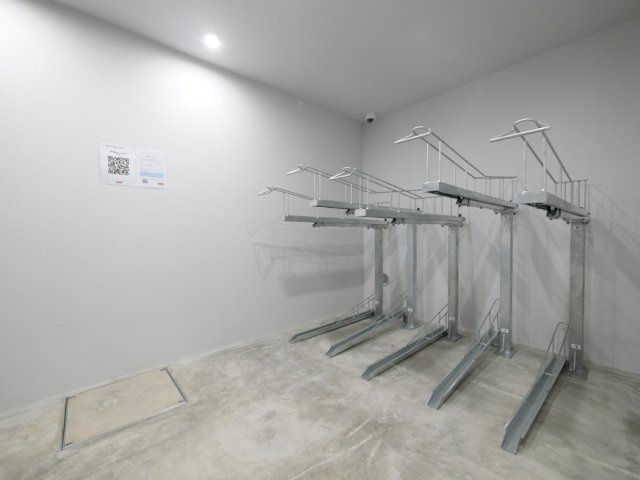 PREMIUM CUBE 中野新橋 DEUXの外観