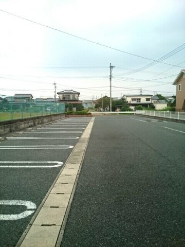 ミニヨンアンジュの駐車場