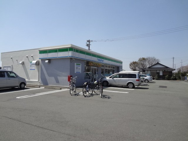 プレジール　Ⅰの周辺|ファミリーマートまで1400m
