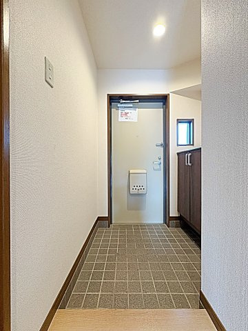 グランドメゾン徳重の玄関