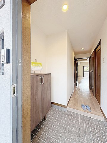 グランドメゾン徳重の玄関