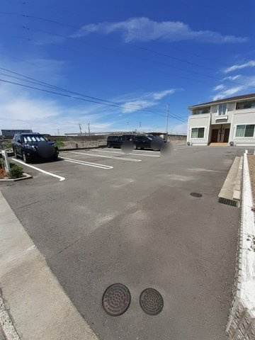 サンフィールド・セレナ　Ａの駐車場