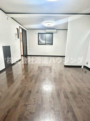 角田2丁目店舗付き一戸建の内装