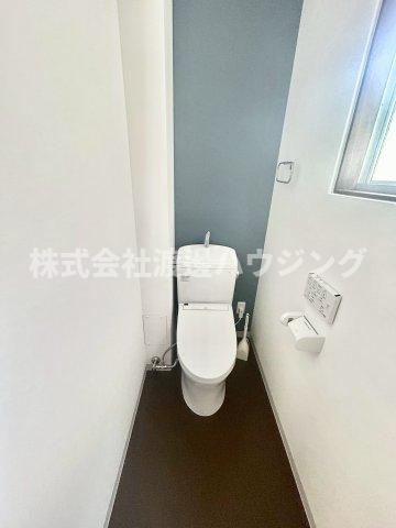 角田2丁目店舗付き一戸建のトイレ