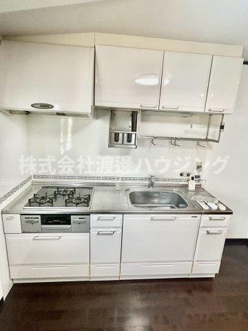 角田2丁目店舗付き一戸建のキッチン
