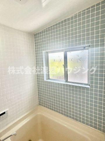 角田2丁目店舗付き一戸建のその他|窓
